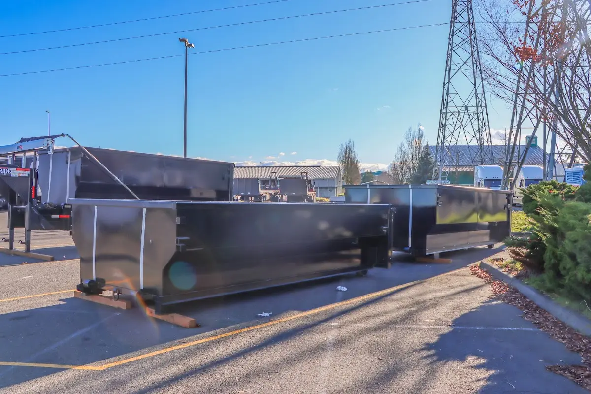 Professional dumpster rental and junk removal service in Horn Lake